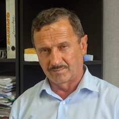 Юрий Александрович директор